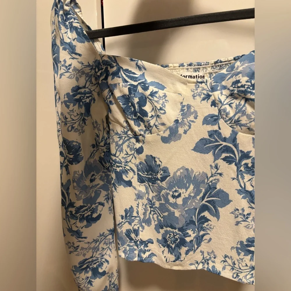 Women’s  Reformation Reign Top in Olympia size 2 - Picture 10 of 15